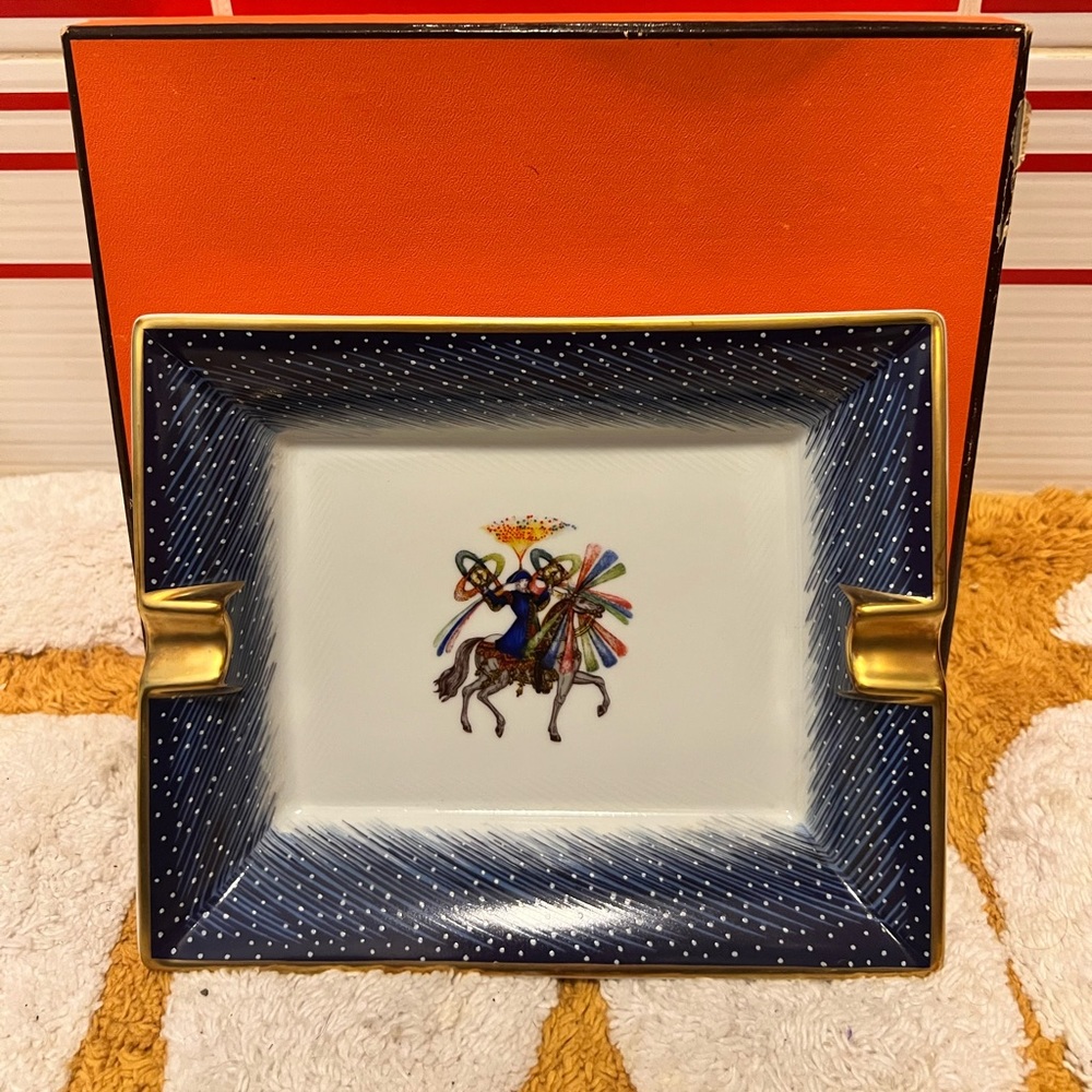 Authentic Hermes Porcelain Blue Dotted Horse Gold Trim Duo Cigar Ashtray